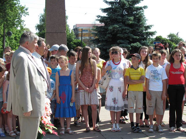 Відкриття пам»ятника дітям - малолітнім жертвам Відкриття пам»ятника дітям - малолітнім жертвам
