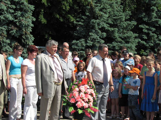 Відкриття пам»ятника дітям - малолітнім жертвам Відкриття пам»ятника дітям - малолітнім жертвам