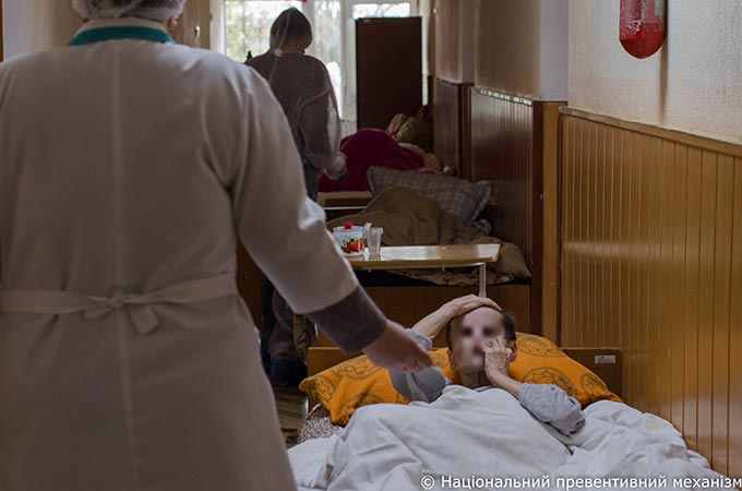 У Радомишлі хвора на Covid-19 мешканка спецінтернату померла через байдужість керівництва