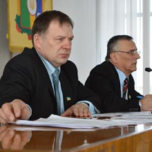 У РАДОМИШЛЬСЬКІЙ РАЙРАДІ ОНОВЛЕНИЙ СКЛАД ПРЕЗИДІЇ У РАДОМИШЛЬСЬКІЙ РАЙРАДІ ОНОВЛЕНИЙ СКЛАД ПРЕЗИДІЇ