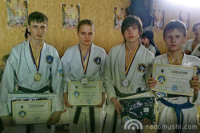 Відмінний виступ наших спортсменів з рукопашного бою Відмінний виступ наших спортсменів з рукопашного бою